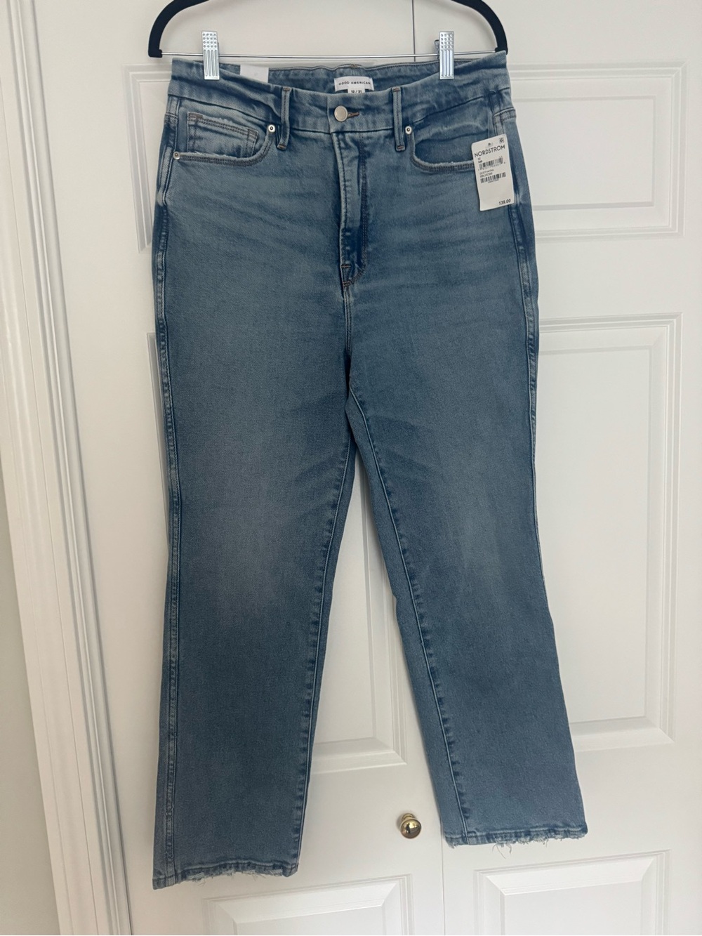 Good American Light Blue Ankle Straight Jeans BRAND NEW